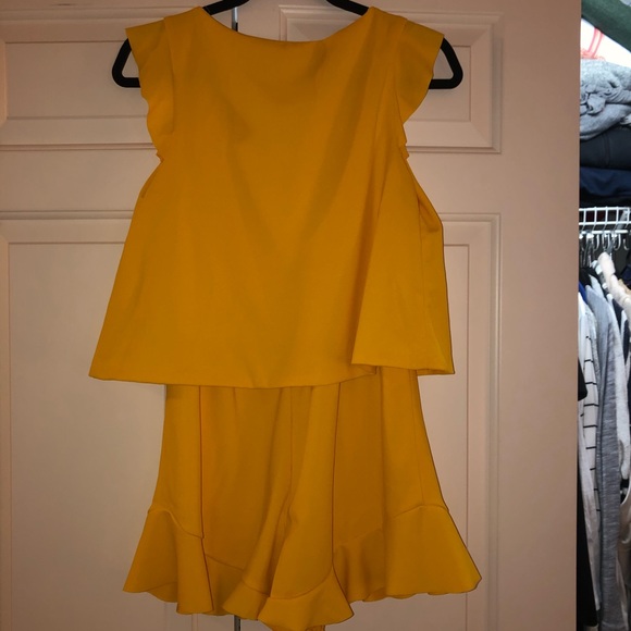 Yellow Ruffle Romper - Picture 3 of 3